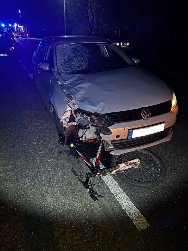 polonya da bisikletli genc yasamini yitirdi 67014