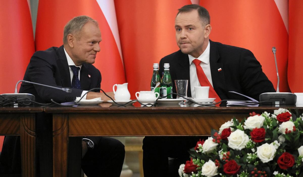 Polonya da cumhurbaskani ve hukumet i sbirligine dusuk guven 57519