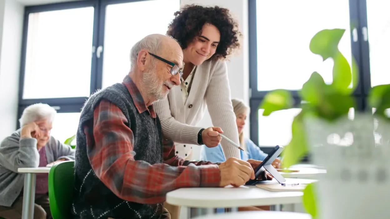 Polonya'da emeklilerin i̇şgücüne katılımı artıyor 1 Polonya da emeklilerin i sgucune katilimi artiyor 60960