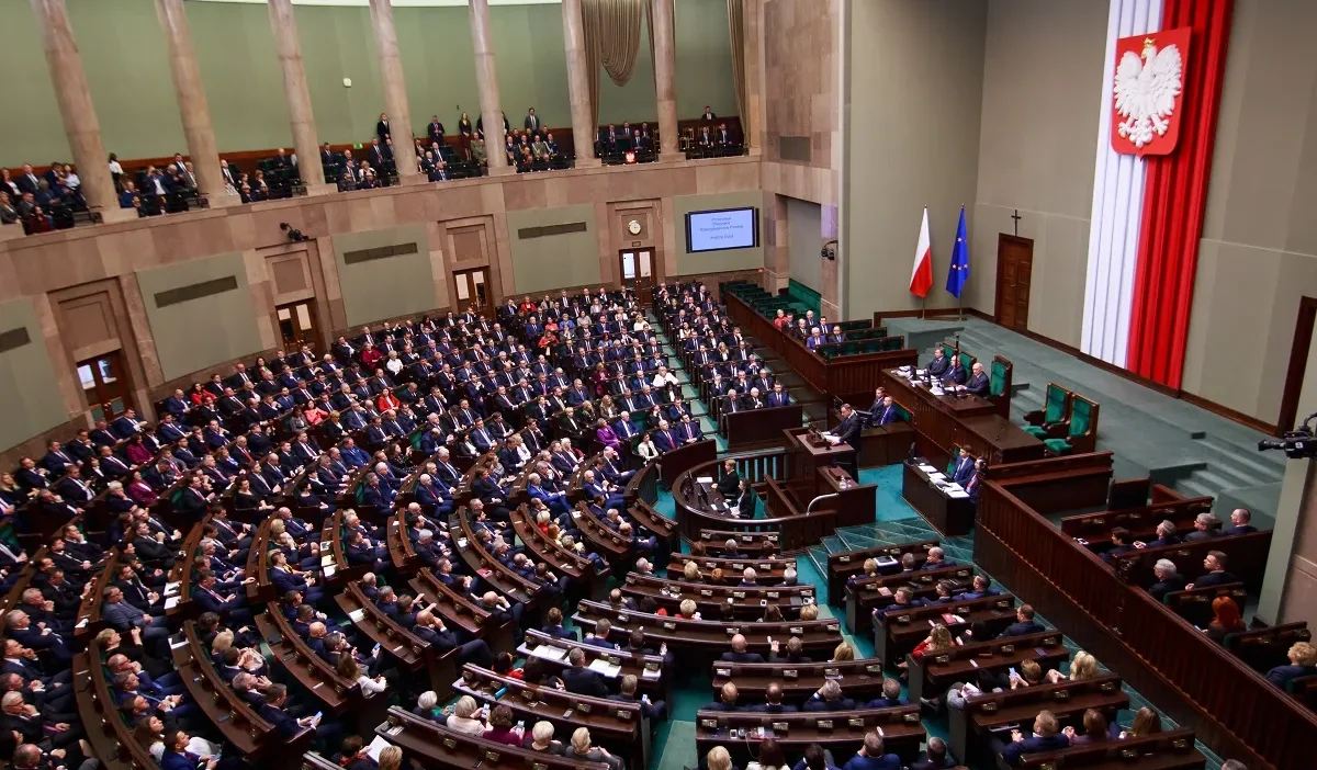 Polonya da esrar duzenlemesi meclis e sunuldu kisisel kullanim ve yetistirme serbestisi tartisiliyor 63376