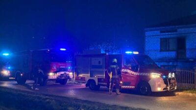 Polonya da ev yangininda bir genc hayatini kaybetti bir kisi hastaneye kaldirildi 67100