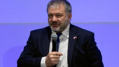 Polonya da gizli servis raporu tartismasi yayinlanacak mi yayinlanmamali mi 66047