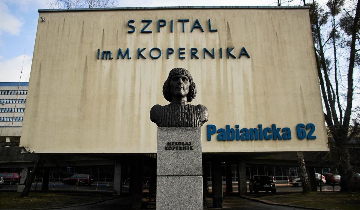 Polonya'da görev başında sarhoş yakalanan i̇ki hemşireye soruşturma 1 Polonya da gorev basinda sarhos yakalanan i ki hemsireye sorusturma 59382