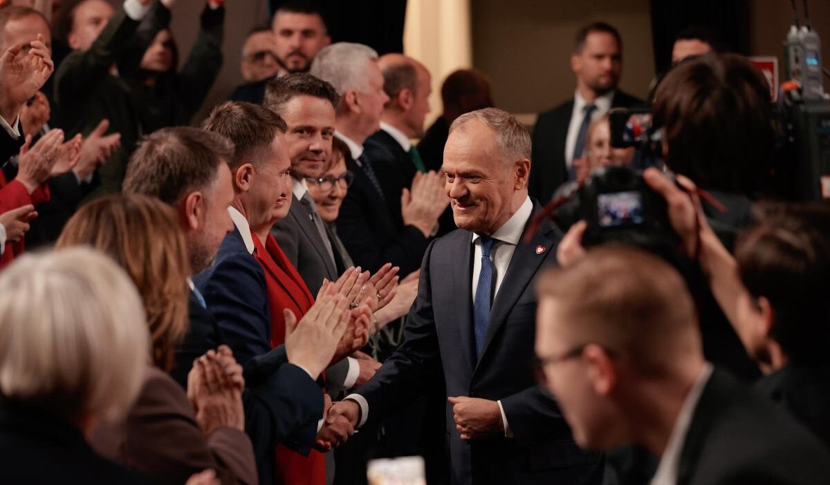 Polonya'da hükümet ortaklığı yeniden yapılanıyor: tusk'ın yeni yönetim kadrosu ve seçim stratejisi 1 Polonya da hukumet ortakligi yeniden yapilaniyor tusk in yeni yonetim kadrosu ve secim stratejisi 60821