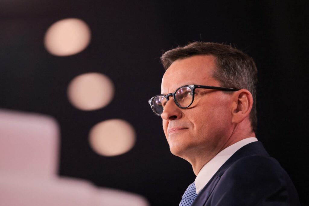 polonya da hukumet partisi i cinde yeni dernek kurulmasi tartisma yaratti 62495