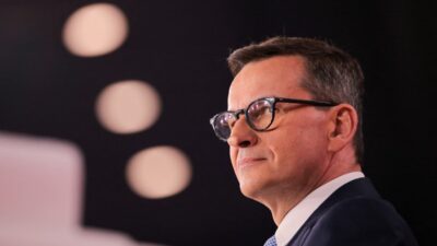 Polonya da hukumet partisi i cinde yeni dernek kurulmasi tartisma yaratti 62495