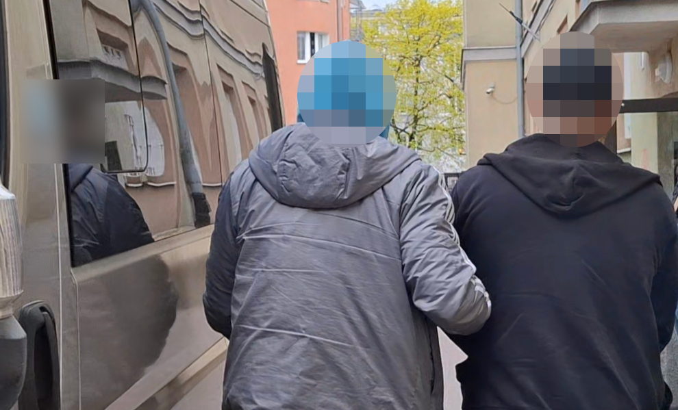 Polonya da kacak elektronik sigara operasyonu ukraynali vatandas gozaltinda 64075