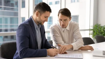 Polonya da kamu calisanlari artan fazla mesaiyle mucadele ediyor 61058