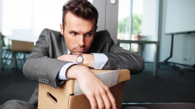 Polonya da kamu yonetiminde siyasi mudahaleler artiyor 66148