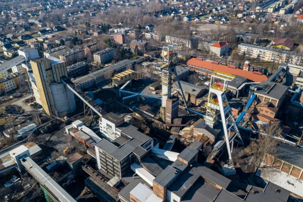 polonya da komur bolgeleri enerji donusumu fonunun kapanmasiyla ekonomik cokus tehdidi 60149