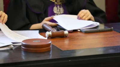 Polonya da mahkeme guvenine yonelik endiseler artiyor 65599