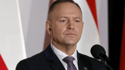 Polonya da milletvekili ve senatorlerin yetkileriyle i lgili yasa guncellendi 62782