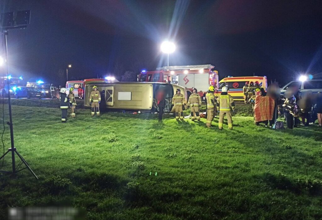 Polonya da minibus kazasi 6 yarali 62867