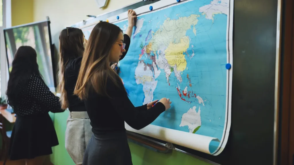 polonya da ogrenci haklari ve okul yonetmeliklerinde degisiklik yasa tasarisi meclis e sunuldu 59832