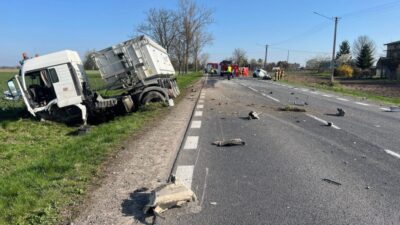 Polonya da otomobil kamyon carpismasi 1 olu 62870