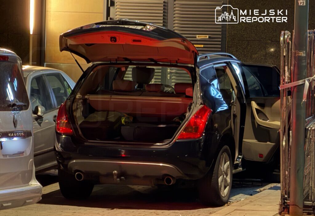 Polonya da park halindeki aracta yasli adam olu bulundu 60588