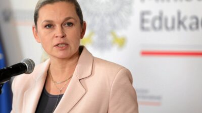 Polonya da saglik egitimi zorunlu hale geliyor cinsel saglik i cerigi tartisma yaratti 59917