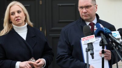 Polonya da saglik harcamalarinda kisitlama karari muhalefetin tepkisine yol acti 59266