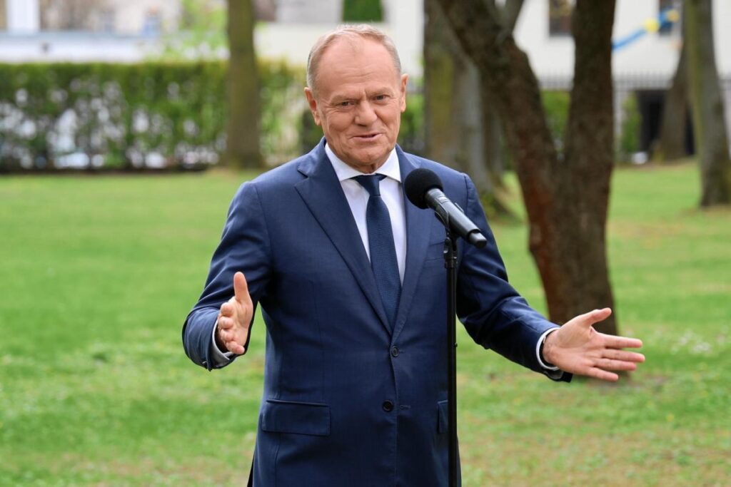 polonya da secim anketleri koalisyon vatandas platformu liderligi koruyor 63063