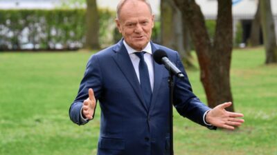 Polonya da secim anketleri koalisyon vatandas platformu liderligi koruyor 63063