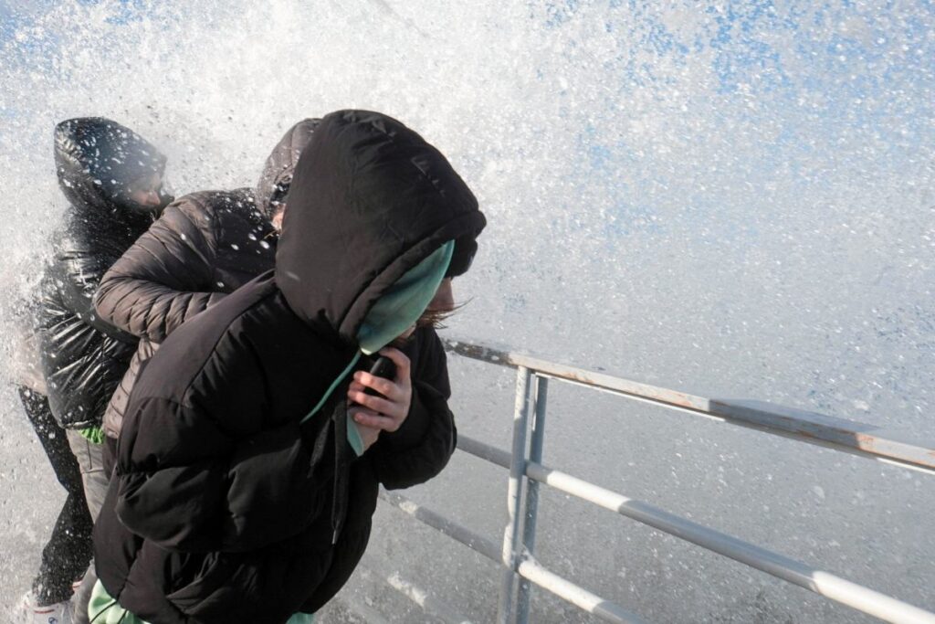 polonya da siddetli firtina elektrik kesintilerine ve acil durum mudahalelerine neden oldu 59171