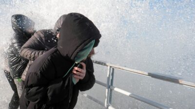 Polonya'da şiddetli fırtına elektrik kesintilerine ve acil durum müdahalelerine neden oldu 4 Polonya da siddetli firtina elektrik kesintilerine ve acil durum mudahalelerine neden oldu 59171