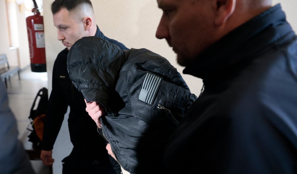 Polonya'da silahlı saldırı: şüpheli tutuklandı, bir genç yaşamını yitirdi 1 Polonya da silahli saldiri supheli tutuklandi bir genc yasamini yitirdi 61428