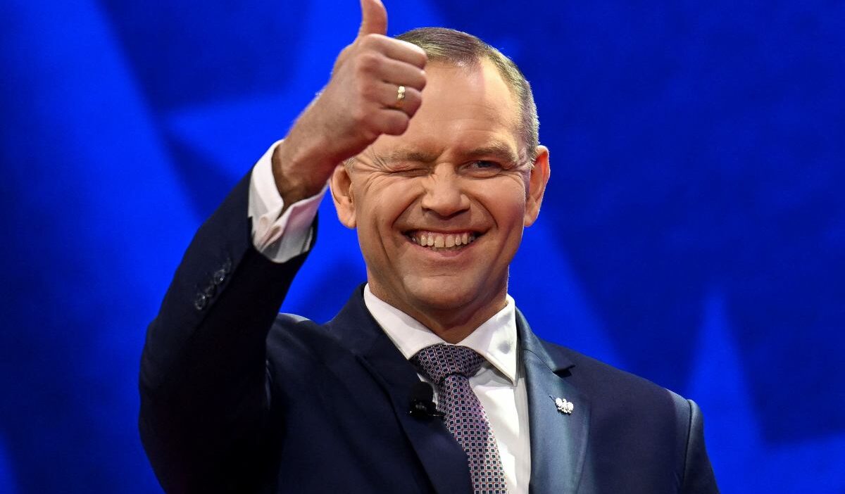 Polonya'da siyasi kurumların değerlendirilmesi: cbos mart anketi sonuçları 1 Polonya da siyasi kurumlarin degerlendirilmesi cbos mart anketi sonuclari 58345