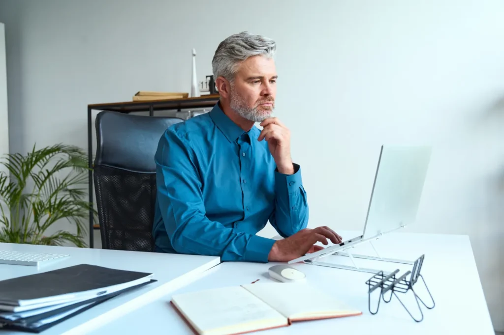 polonya da son 19 yilin en az yeni yasa cikarilmasina ragmen uzmanlar hukumeti elestiriyor 62960