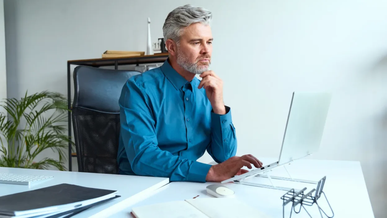 Polonya da son 19 yilin en az yeni yasa cikarilmasina ragmen uzmanlar hukumeti elestiriyor 62960