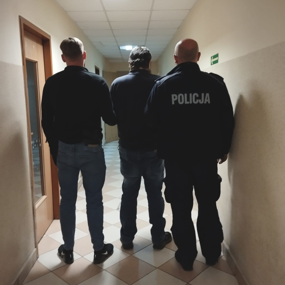 polonya da soygun hirsizlik ve saldiri suphelisi tutuklandi 62630