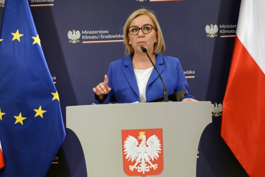 polonya da temiz hava programinda usulsuzlukler sorusturma baslatildi onlemler artirildi 64259