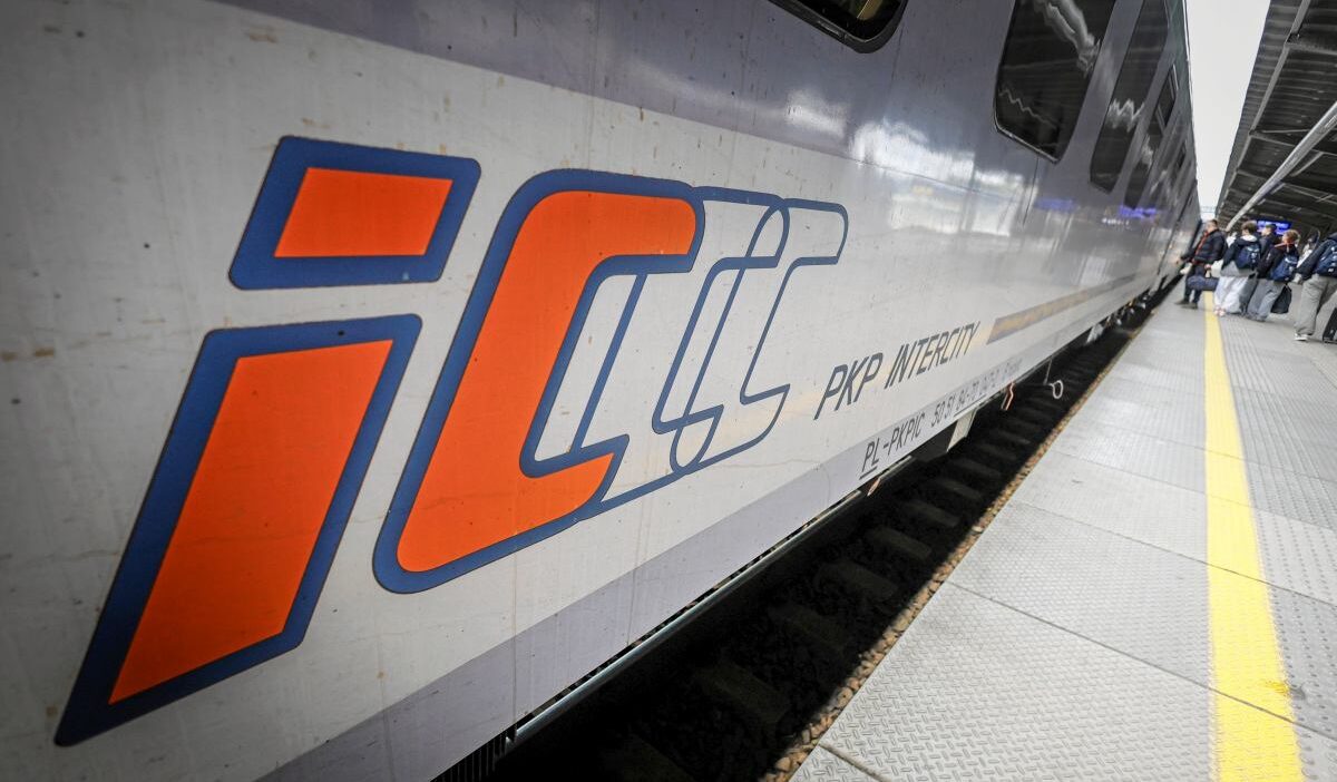 Polonya da tren tekerlegi arizasi hiz kisitlamalarina neden oldu 66803