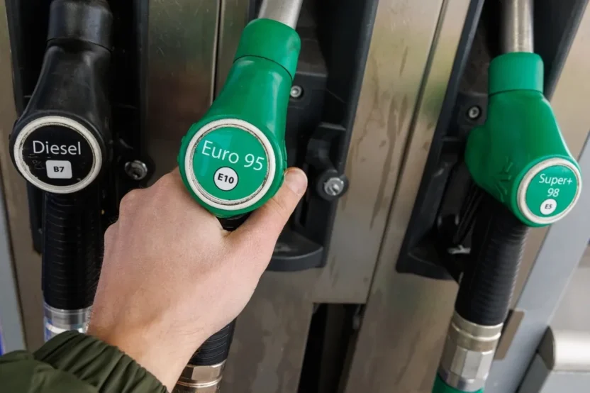 Polonya da yakit fiyatlari sabit kaldi benzin ve dizel guncel fiyatlar 59441