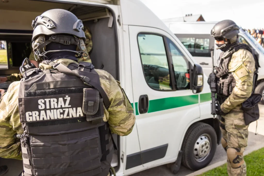 polonya da yil basi i tibariyla yabanci uyruklu girislerde yuzde 20 artis 65175