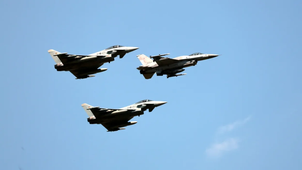 Polonya f 16 lari baltik denizi nde rus i lyusin 20 yi kesfetti 60242