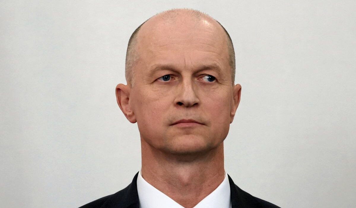 Polonya guvenlik burosu nda gorev degisimi kowalski cenckiewicz in yerini aldi 65655