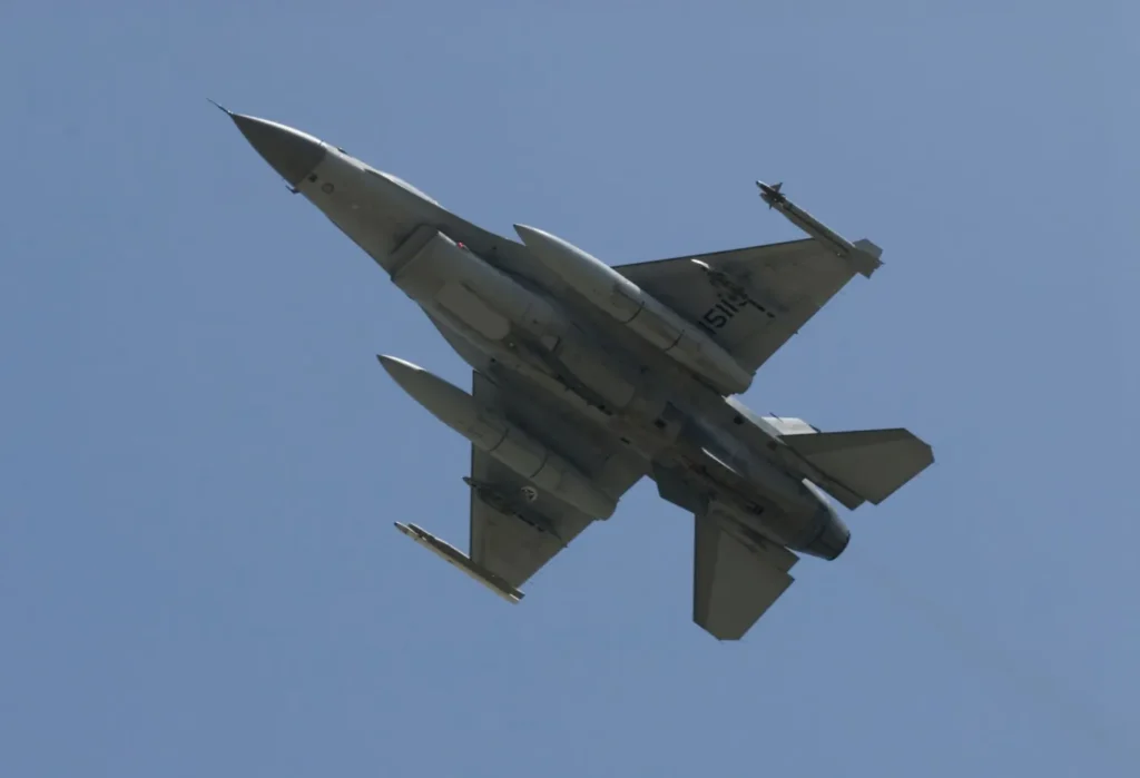 polonya hava kuvvetleri baltik denizi nde rus su 30 ucaklarini engelledi 66086