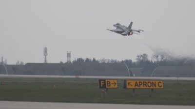 Polonya hava kuvvetleri tanimlanmamis ucagi yakin takibe aldi 60080