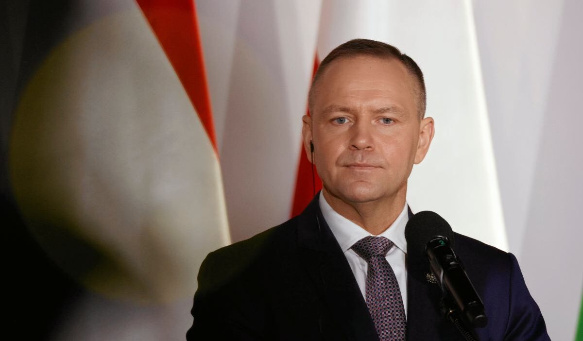 Polonya hukumeti ve cumhurbaskani gizli tatbikata katildi 65136