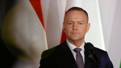 Polonya hukumeti ve cumhurbaskani gizli tatbikata katildi 65136