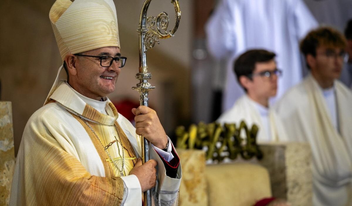 Polonya katolik kilisesi nde ruhban ve rahibe sayisinda dusus egilimi 65695