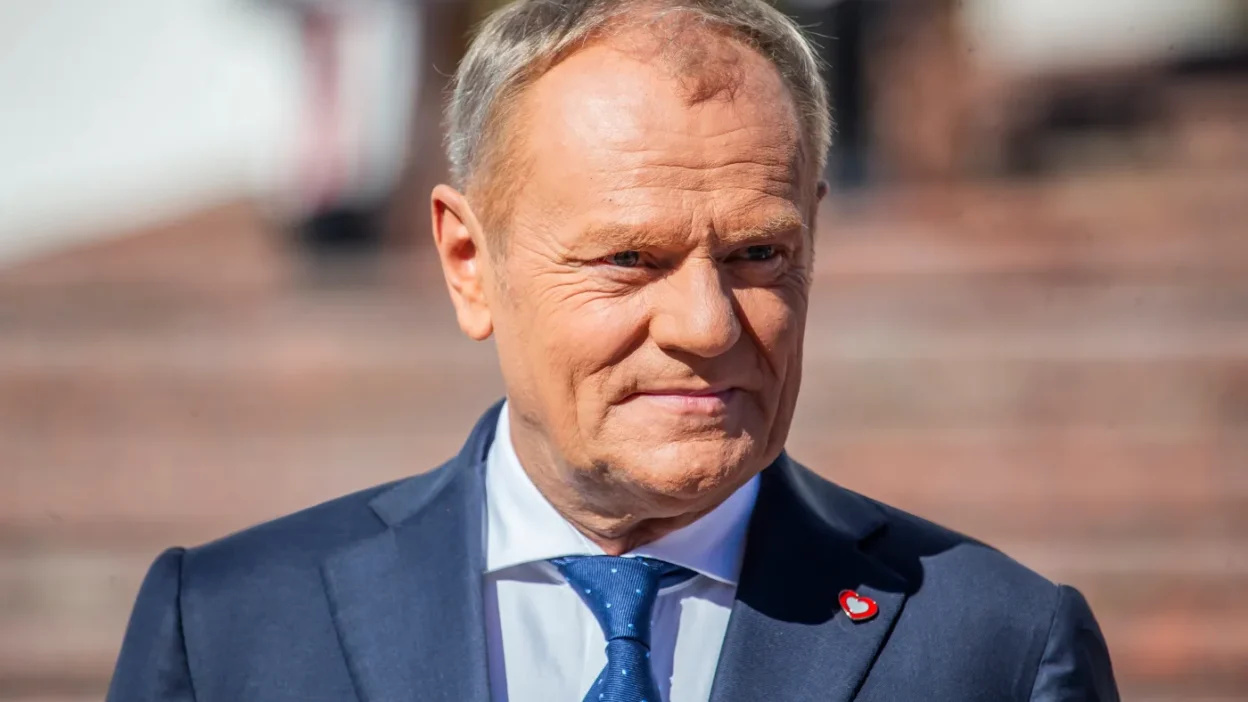 Polonya koalisyonunda guven oylamasi krizi tusk karar anini vurguladi 63011