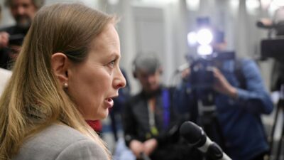 Polonya koalisyonunda guven oyu krizi bakanin gorevden alinmasi tartismasi 63046