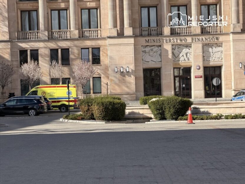 Polonya maliye bakanligi nda gorevli guvenlik gorevlisi i ntihar etti 59358