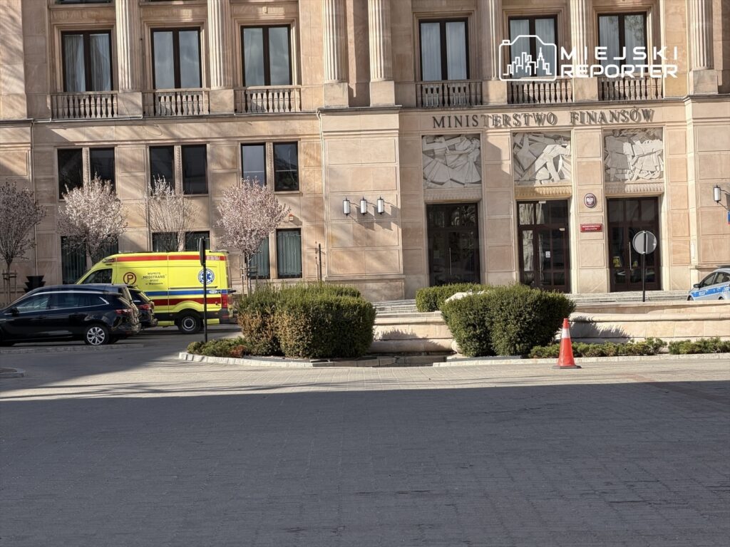 polonya maliye bakanligi nda gorevli guvenlik gorevlisi i ntihar etti 59358