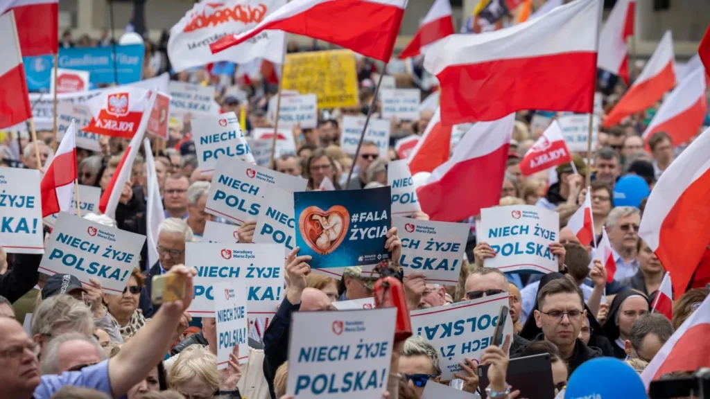 polonya nin medeniyet modeli ve toplumsal donusumdeki rolu 66720