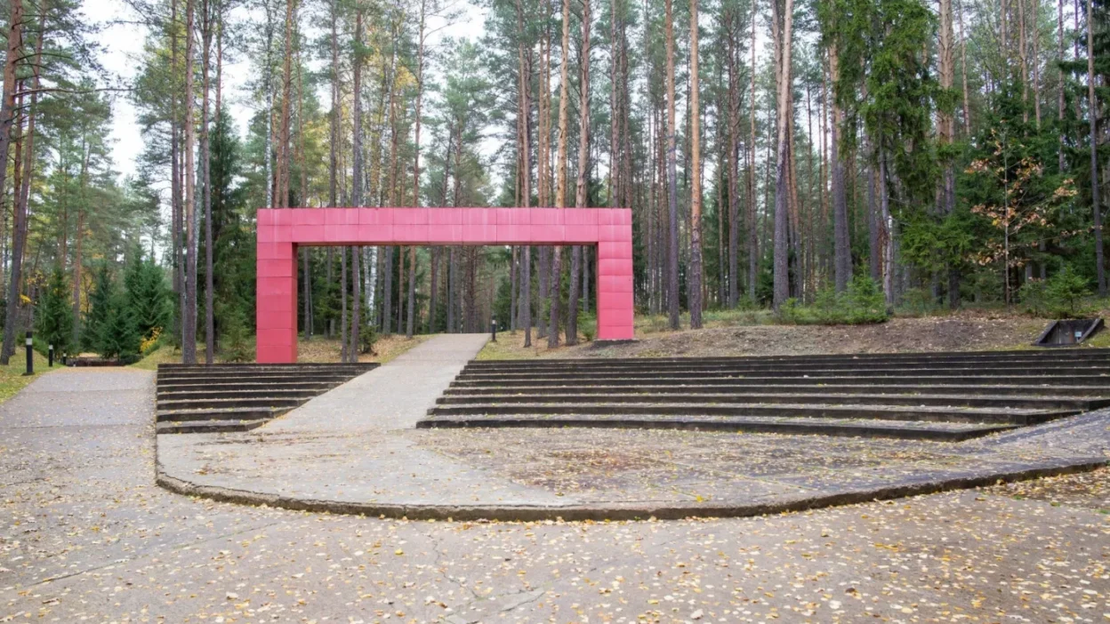 Polonya'nın rusya'daki anma törenlerinde provokasyon girişimleri 1 Polonya nin rusya daki anma torenlerinde provokasyon girisimleri 60628