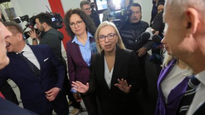 Polonya parlamentosu nda esrar yasalasi tartismasi yeni parti girisimi tepkilere neden oldu 58881