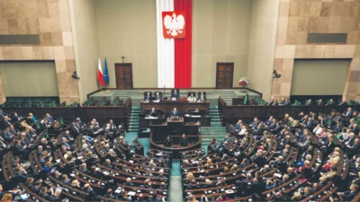 Polonya parlamentosu ukrayna ile sucla mucadele anlasmasi ni onayladi 62946